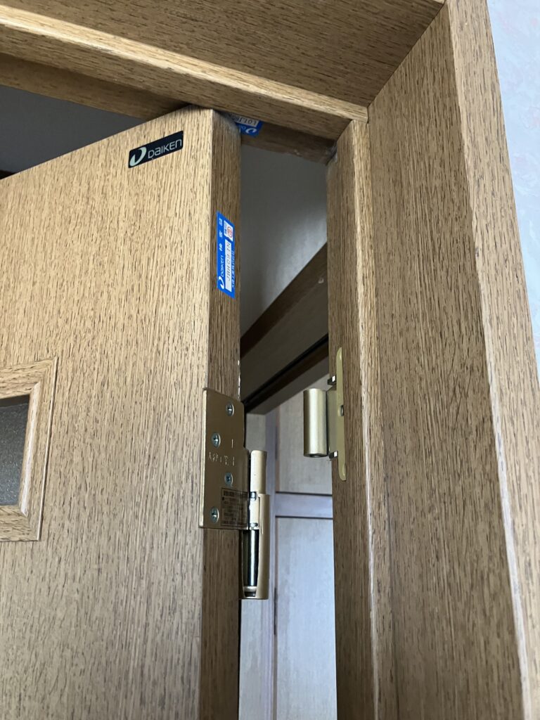 【佐野市】トイレドアリフォーム工事