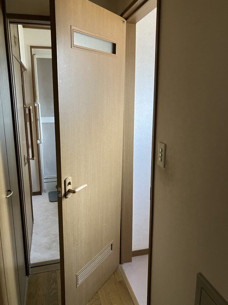 【佐野市】トイレドアリフォーム工事
