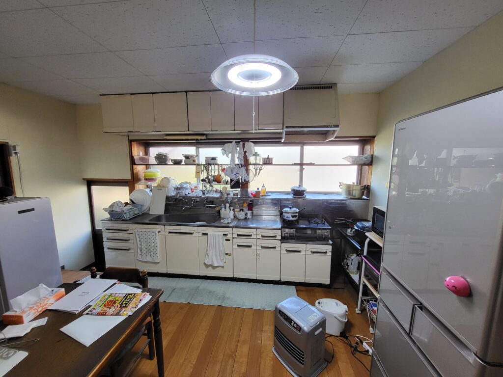 【佐野市リフォーム】お部屋全体を明るくリフォーム！キッチン・窓・和室を洋室へ改修工事