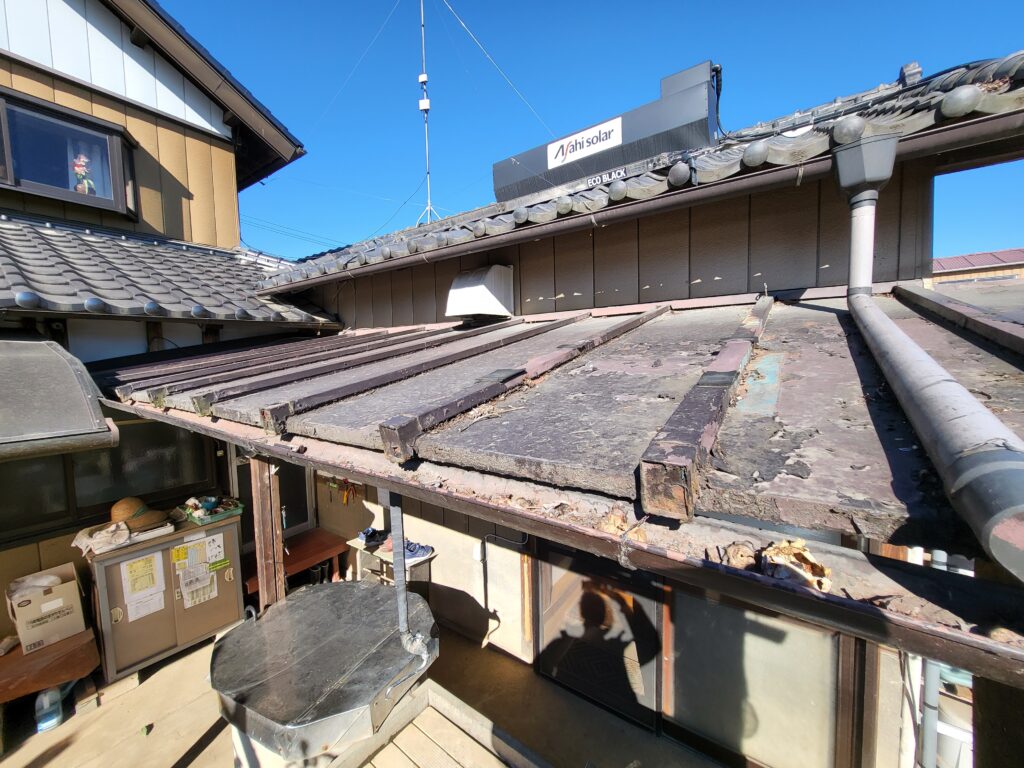 【佐野市リフォーム】庇トタン張替リフォーム工事