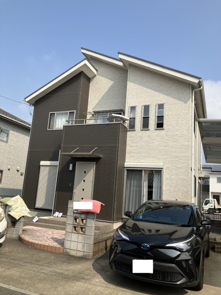 【足利市リフォーム】ガラッとイメチェン！爽やかに生まれ変わりました！外壁・屋根カバー工事