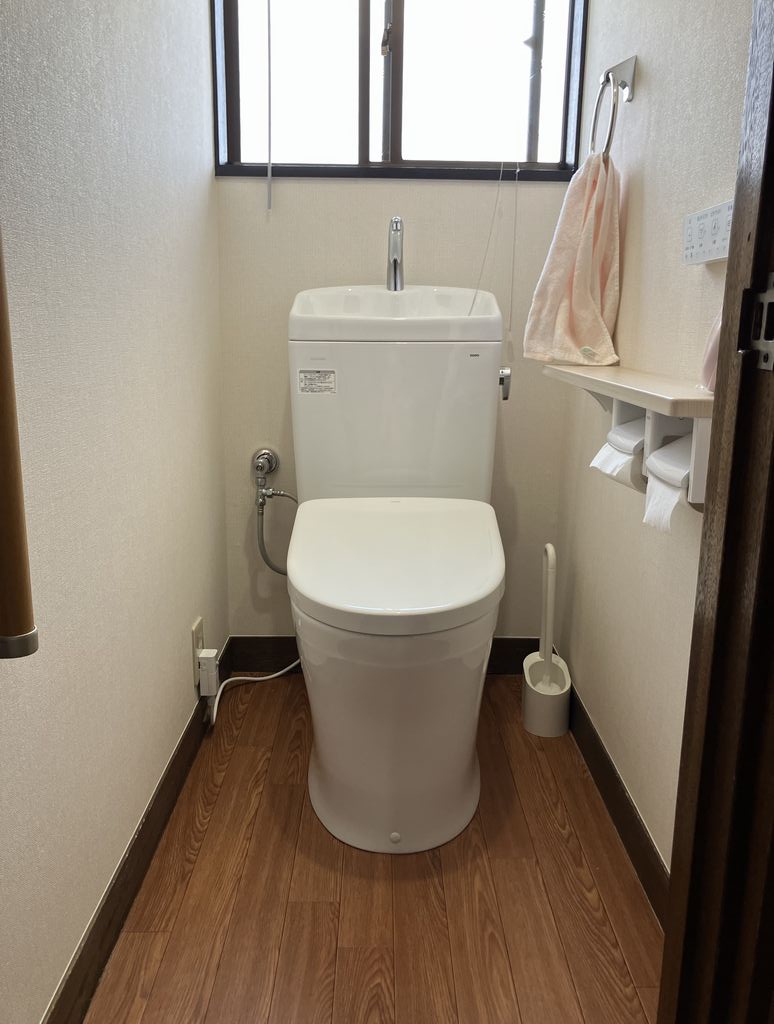 【足利市リフォーム】トイレ丸ごとリフォーム!トイレ+内装改修工事