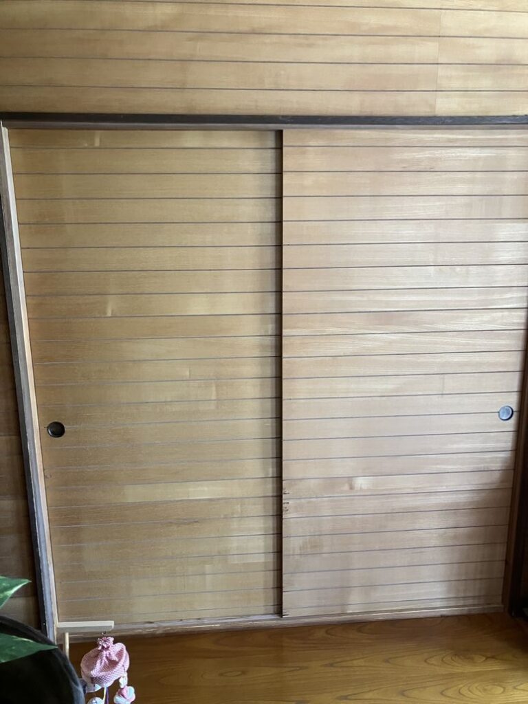 【足利市リフォーム】重いドアを軽くするドア建具交換工事