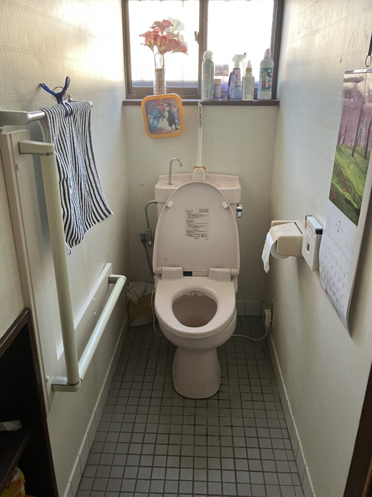 【大泉町リフォーム】外観もお風呂も新築同様に生まれ変わります！屋根補修・外壁塗装工事・浴室・トイレ工事