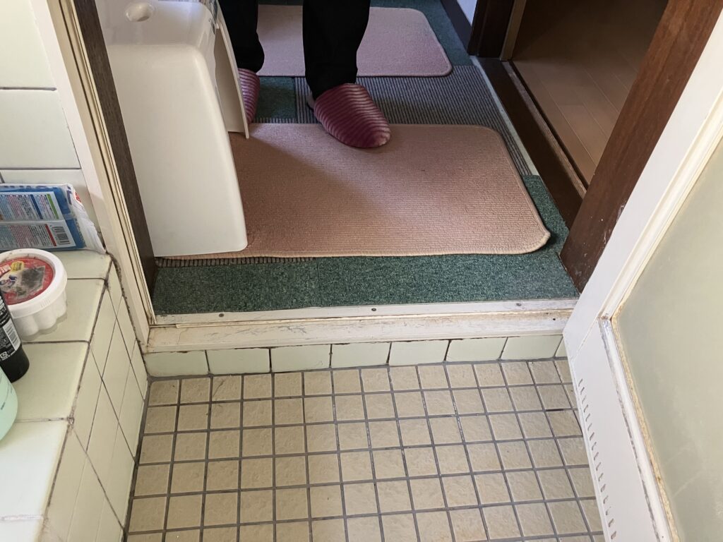 【大泉町リフォーム】外観もお風呂も新築同様に生まれ変わります！屋根補修・外壁塗装工事・浴室・トイレ工事