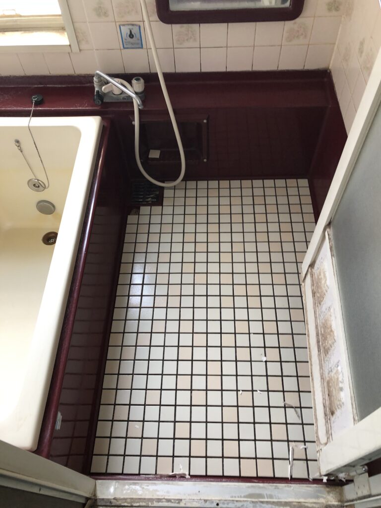 【足利市リフォーム】タイル張りで寒かったお風呂から暖かいお風呂へ！浴室リフォーム工事