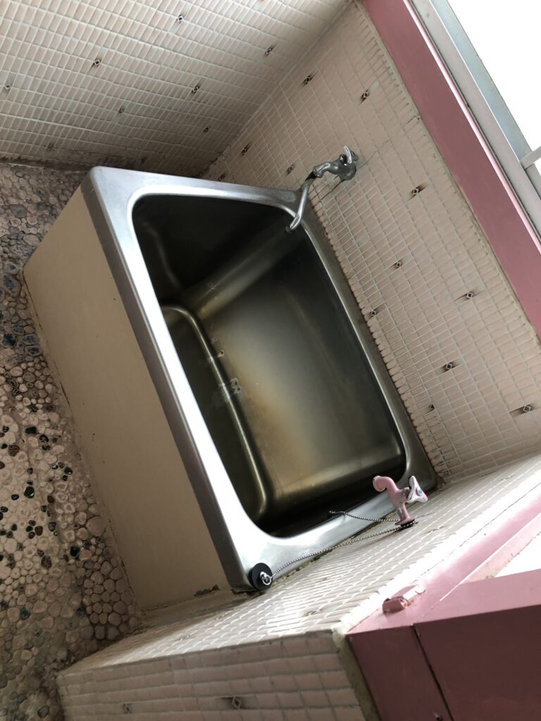 【大泉市リフォーム】ステンレス浴槽から卒業！緑で目にも優しいお風呂へ大変身！浴室改修工事