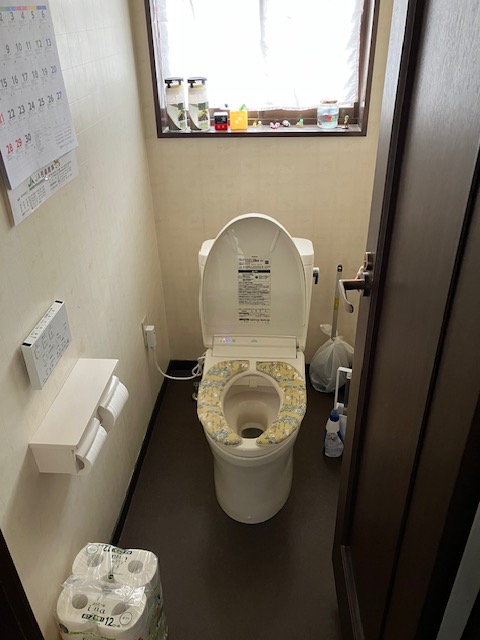 【館林市リフォーム】トイレだけじゃない！内装もおしゃれに！1階トイレ交換工事