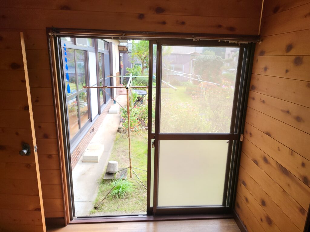 【佐野市リフォーム】先進的窓リノベ補助金を活用して内窓(インプラス)を追加！内窓(インプラス)工事