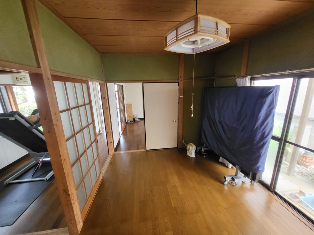 【佐野市リフォーム】洗面所とトイレをより快適に！間取り変更も行いました！レンジフード交換、浴室水栓交換