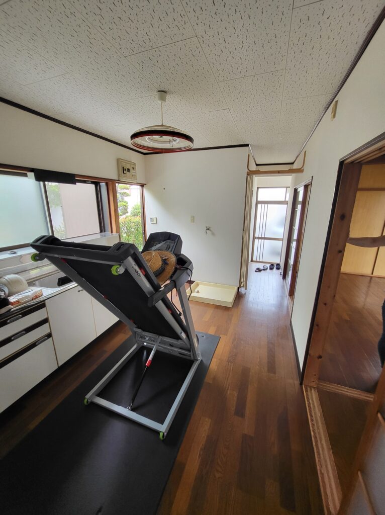 【佐野市リフォーム】洗面所とトイレをより快適に！間取り変更も行いました！レンジフード交換、浴室水栓交換