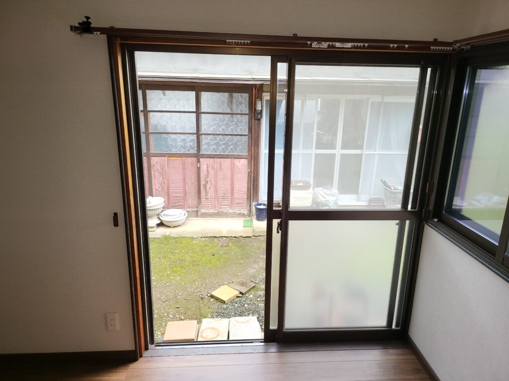 【佐野市リフォーム】先進的窓リノベ補助金を活用して内窓(インプラス)を追加！内窓(インプラス)工事