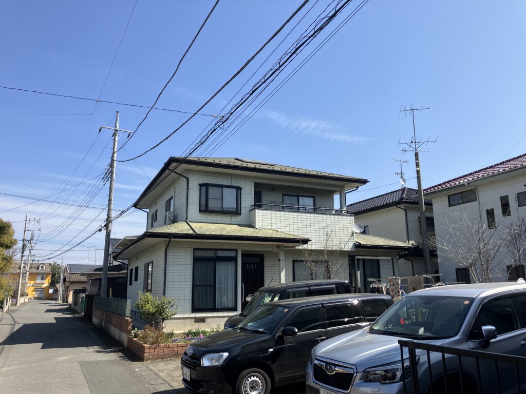 【足利市リフォーム】劣化が進んだ屋根軽くて非常に寿命が長い屋根へ。外壁は耐久性のあるプレミアム無機塗装