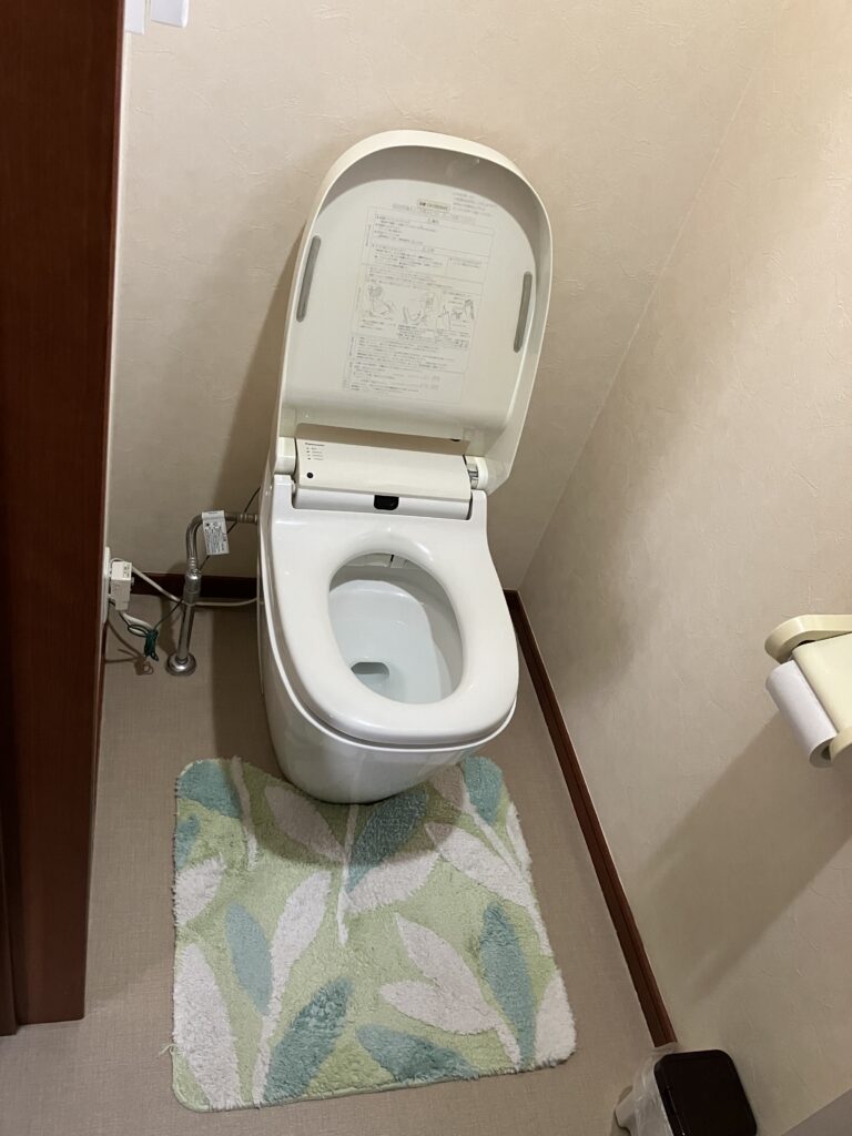 【足利市リフォーム】1、2階トイレ交換工事