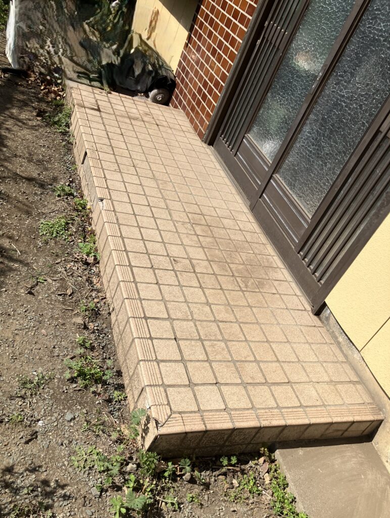【伊勢崎市リフォーム】玄関タイル改修工事